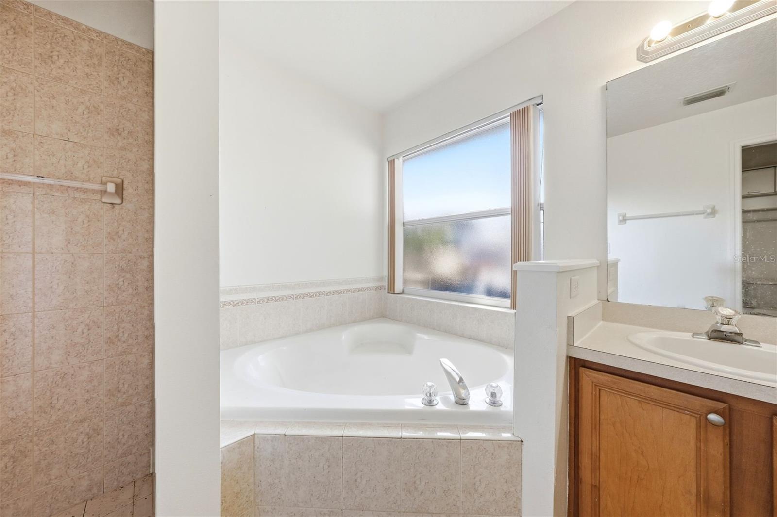 Image 22 of 42 For 3333 Site To See Avenue