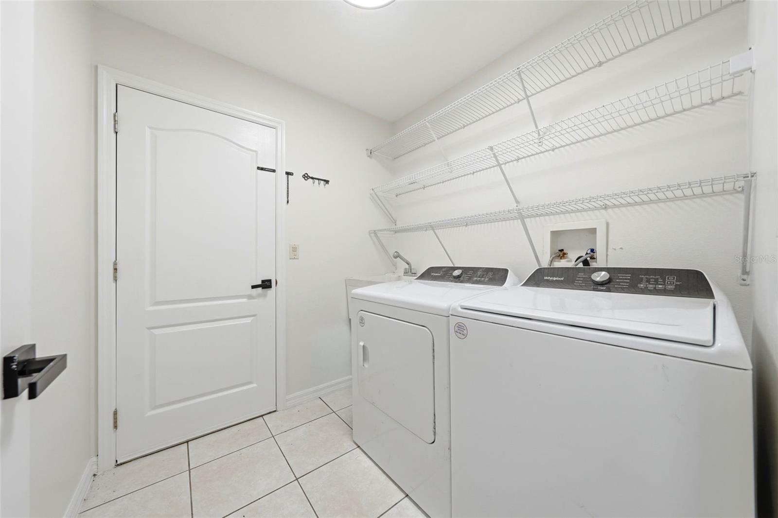 Image 34 of 42 For 3333 Site To See Avenue