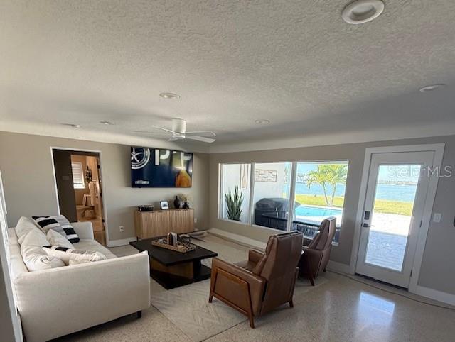 Image 10 of 19 For 584 Crystal Drive