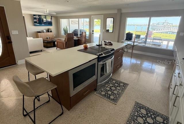 Image 9 of 19 For 584 Crystal Drive