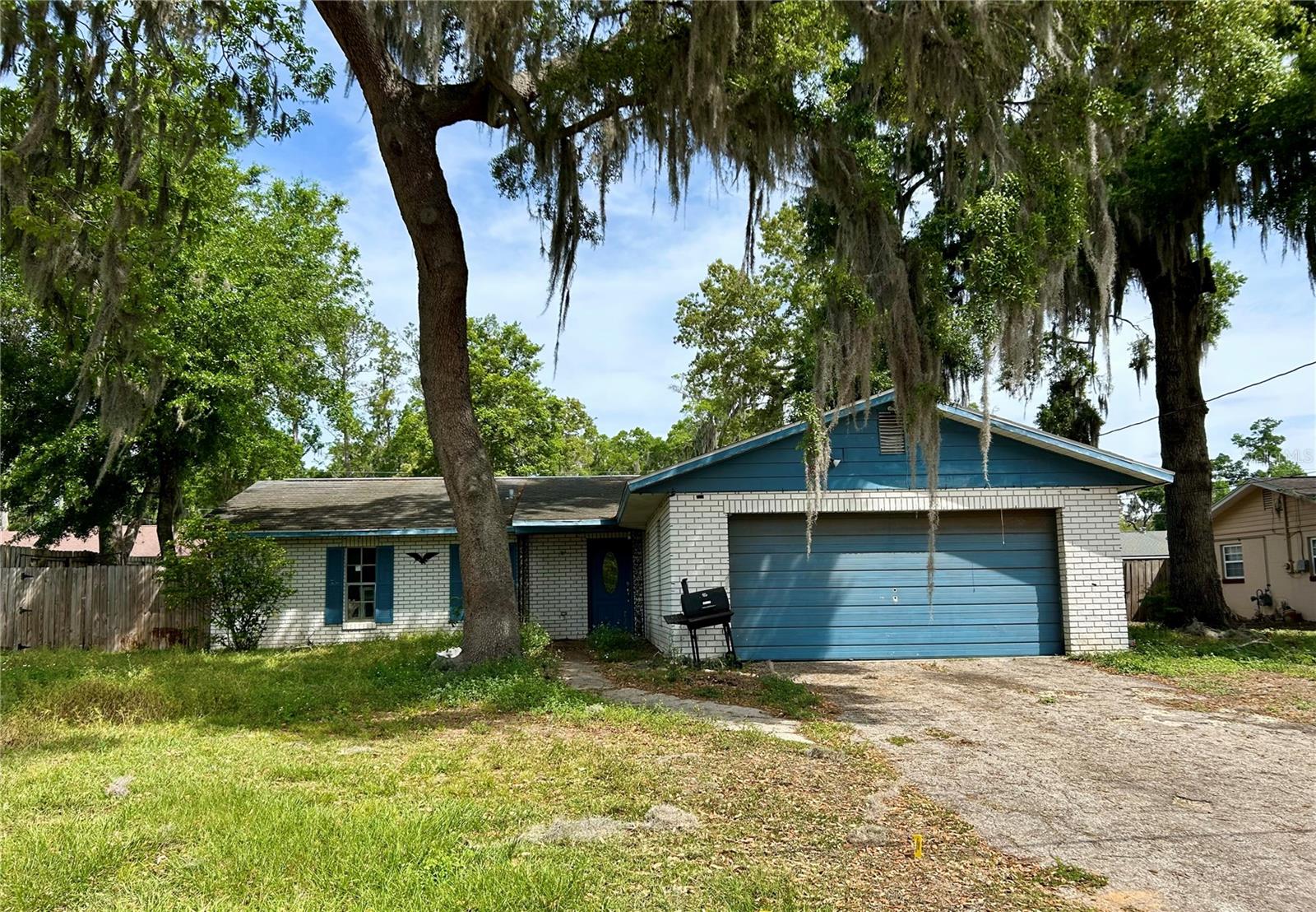 Listing Details for 2061 39th Street, OCALA, FL 34480
