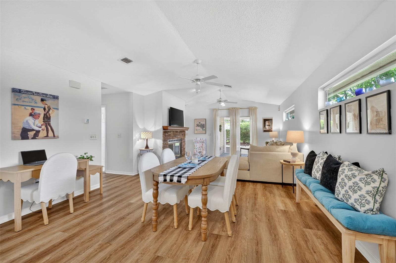 Image 12 of 39 For 1984 Golden Palm Circle