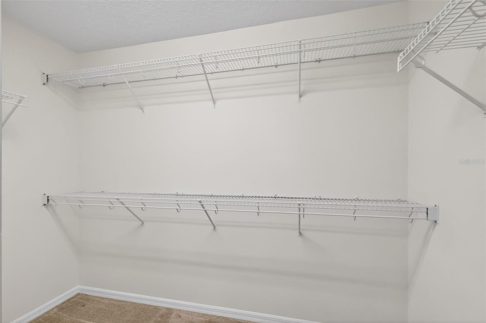 Image 21 of 39 For 1984 Golden Palm Circle