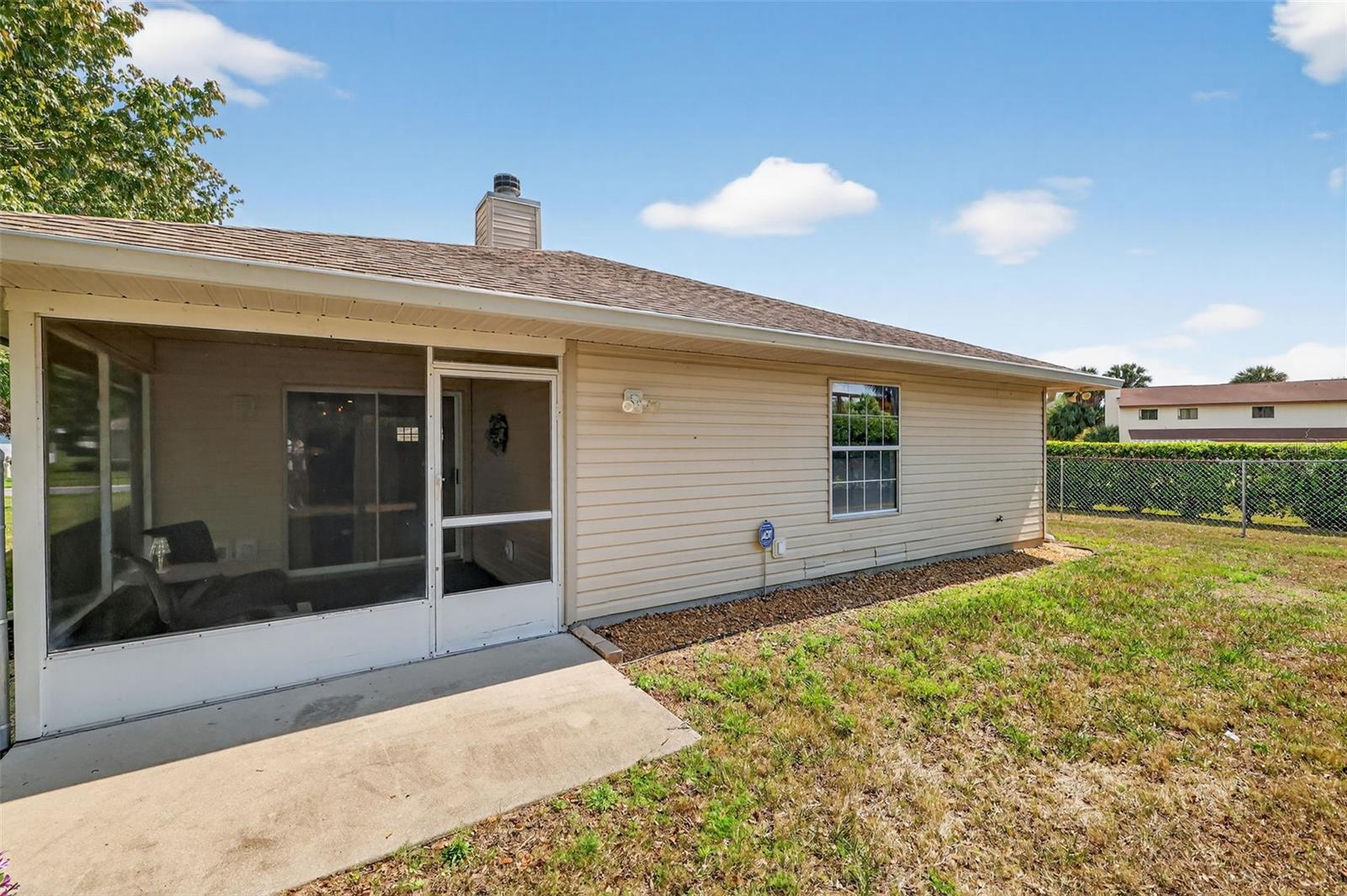 Image 31 of 39 For 1984 Golden Palm Circle