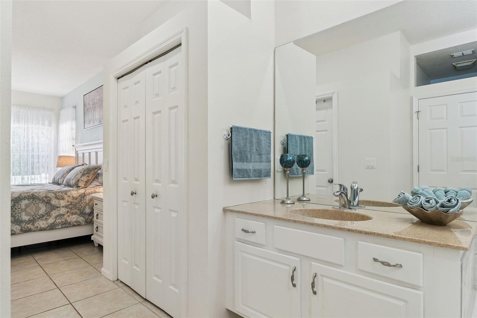 Image 21 of 43 For 13319 Via Roma Circle