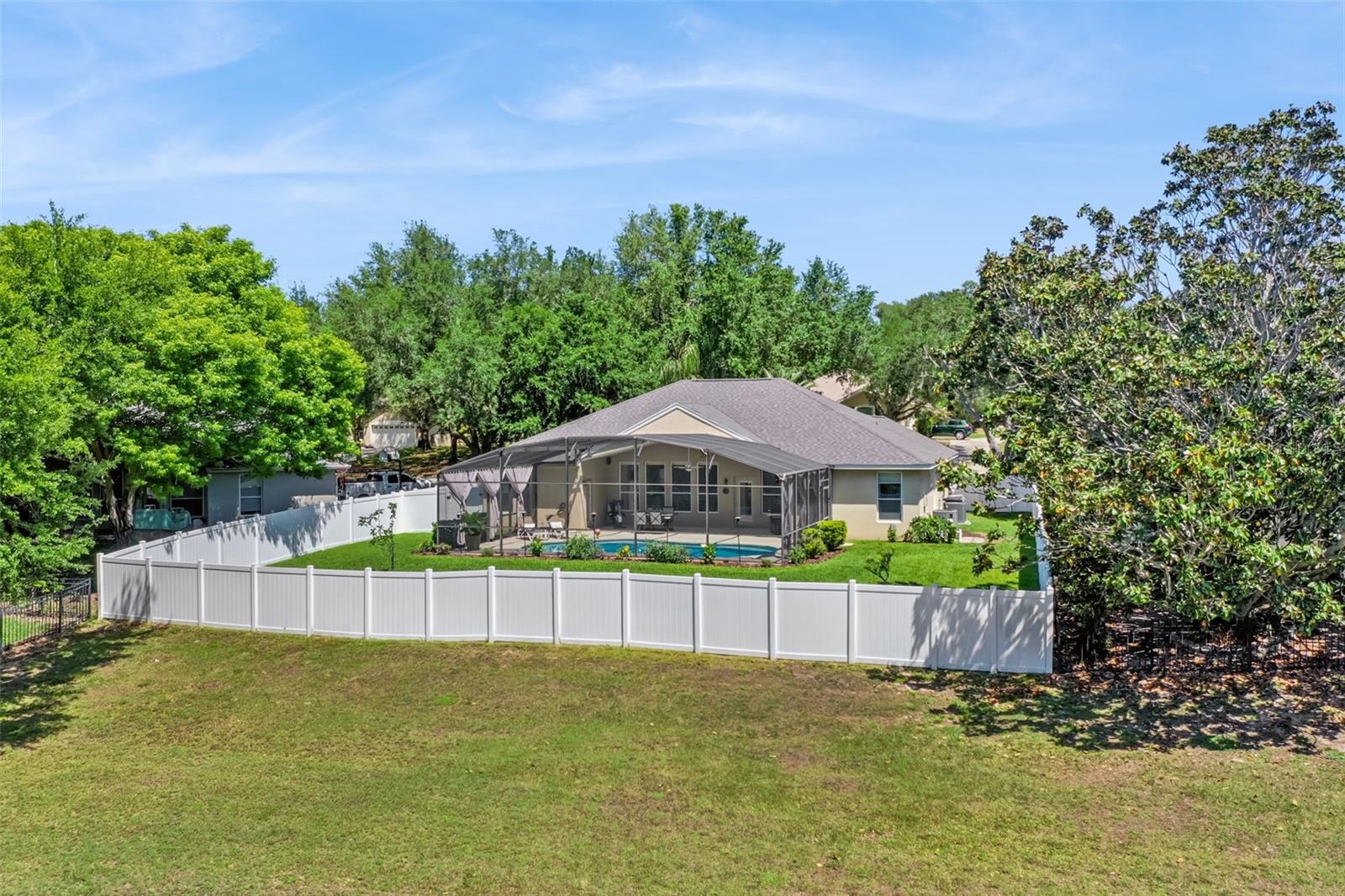 Image 35 of 43 For 13319 Via Roma Circle