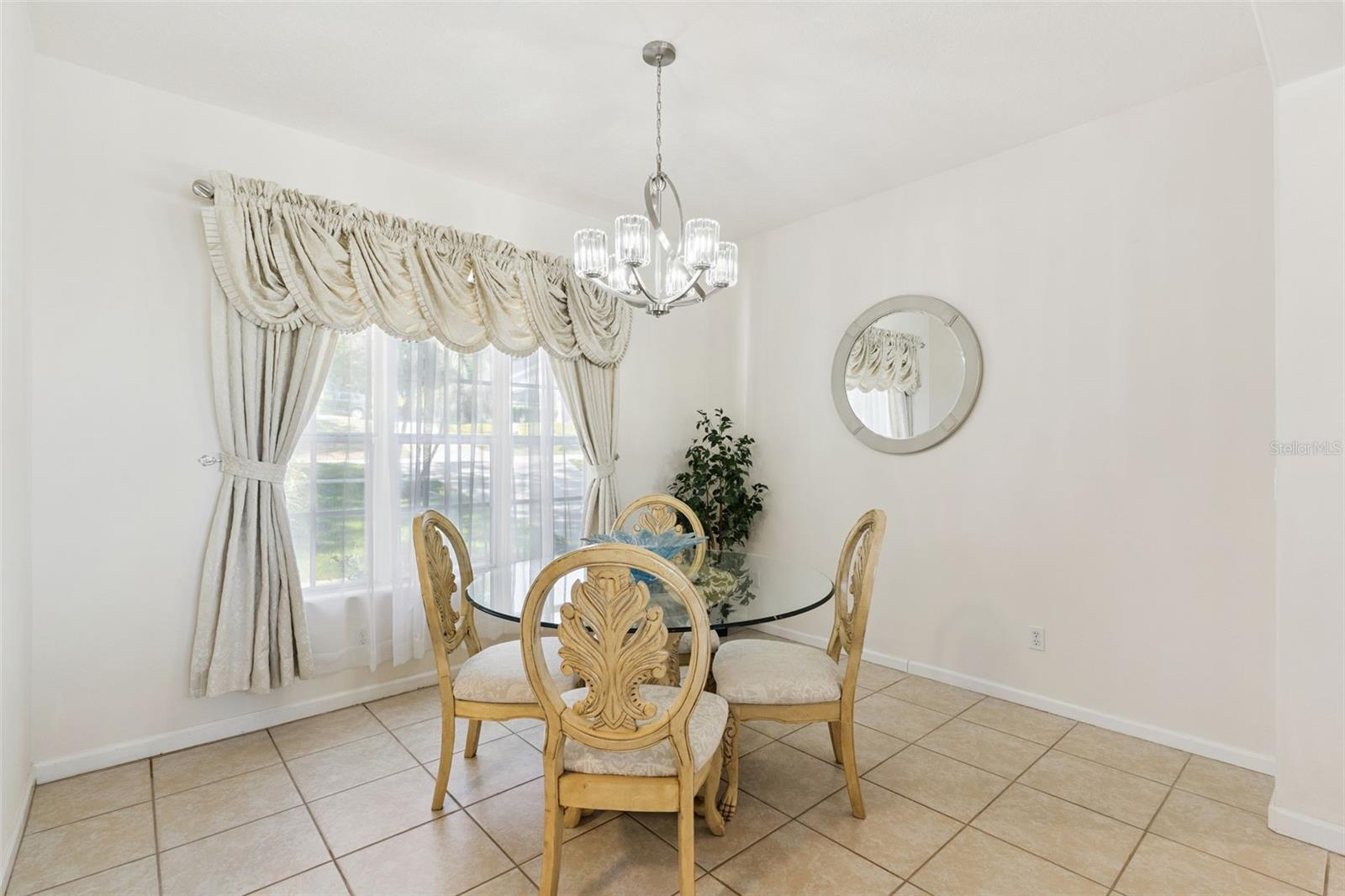 Image 7 of 43 For 13319 Via Roma Circle