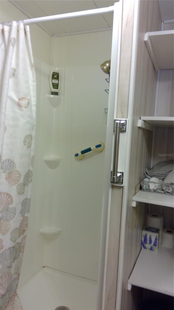 Image 16 of 21 For 1637 Cr 434  