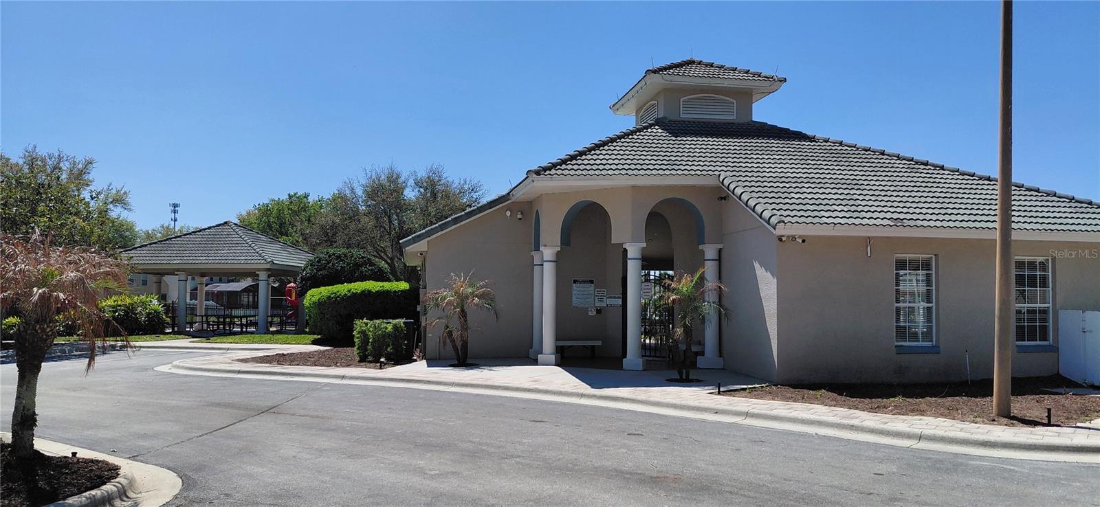 Image 17 of 38 For 15702 Bay Vista Drive