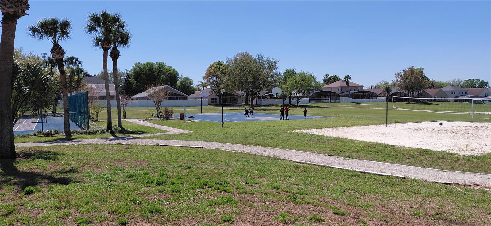 Image 25 of 38 For 15702 Bay Vista Drive