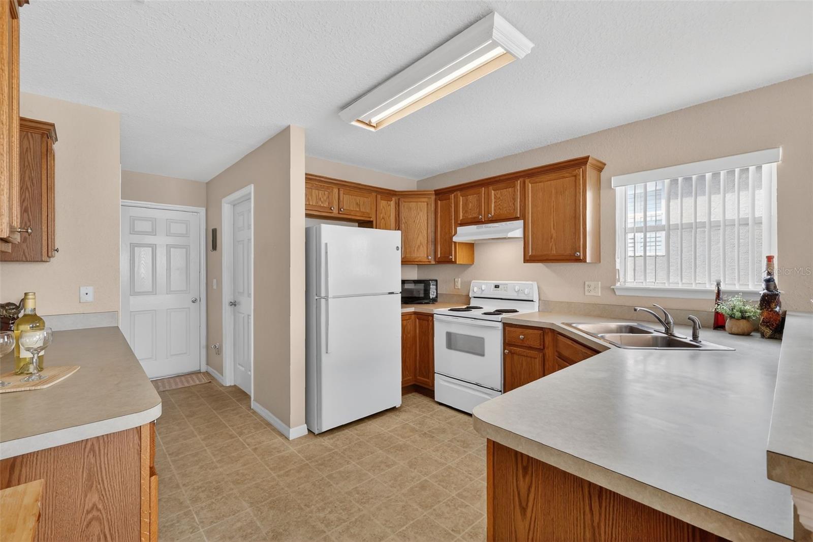 Image 13 of 26 For 17867 115th Circle