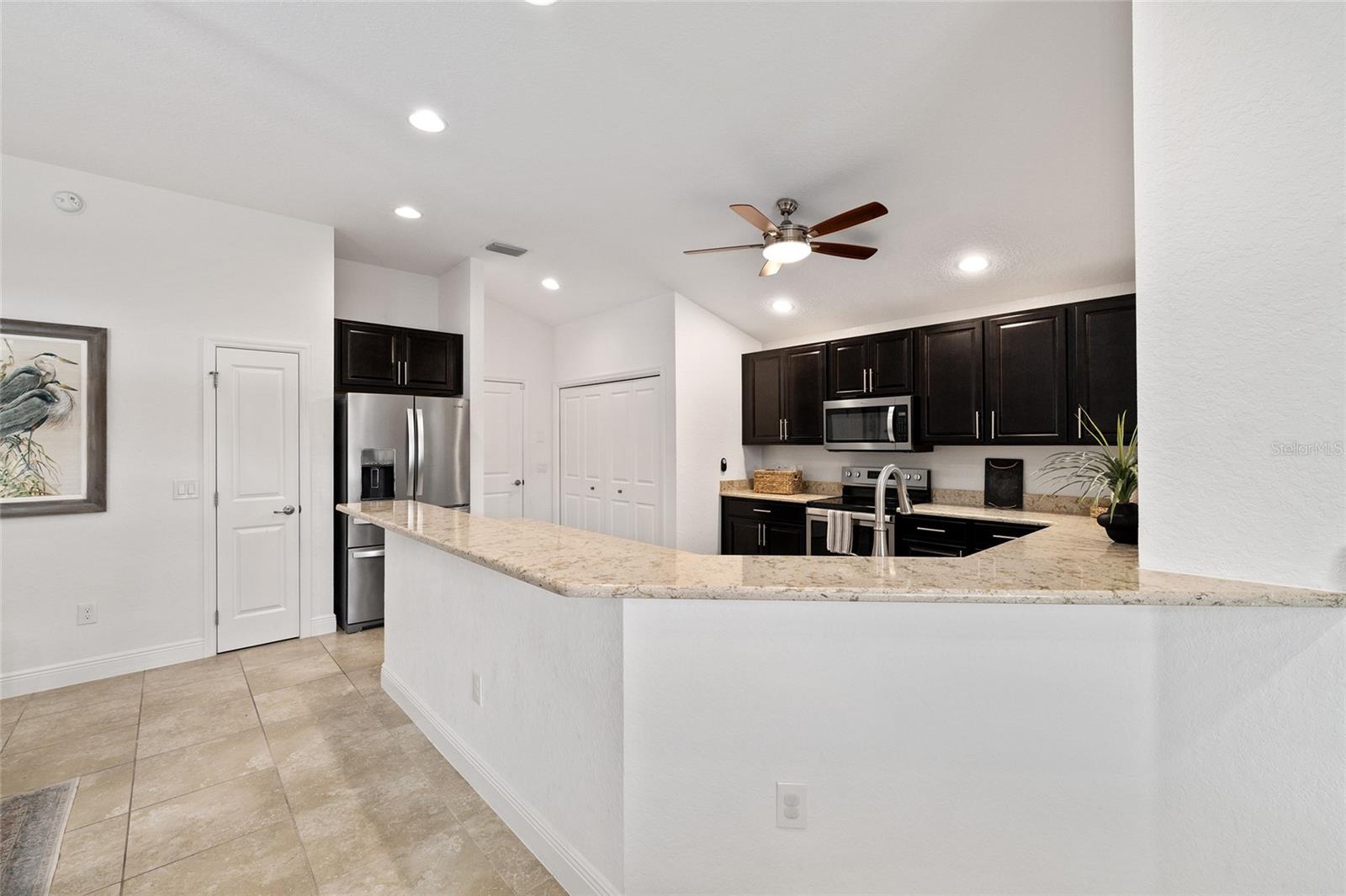 Image 10 of 35 For 10396 Silver Maple Avenue