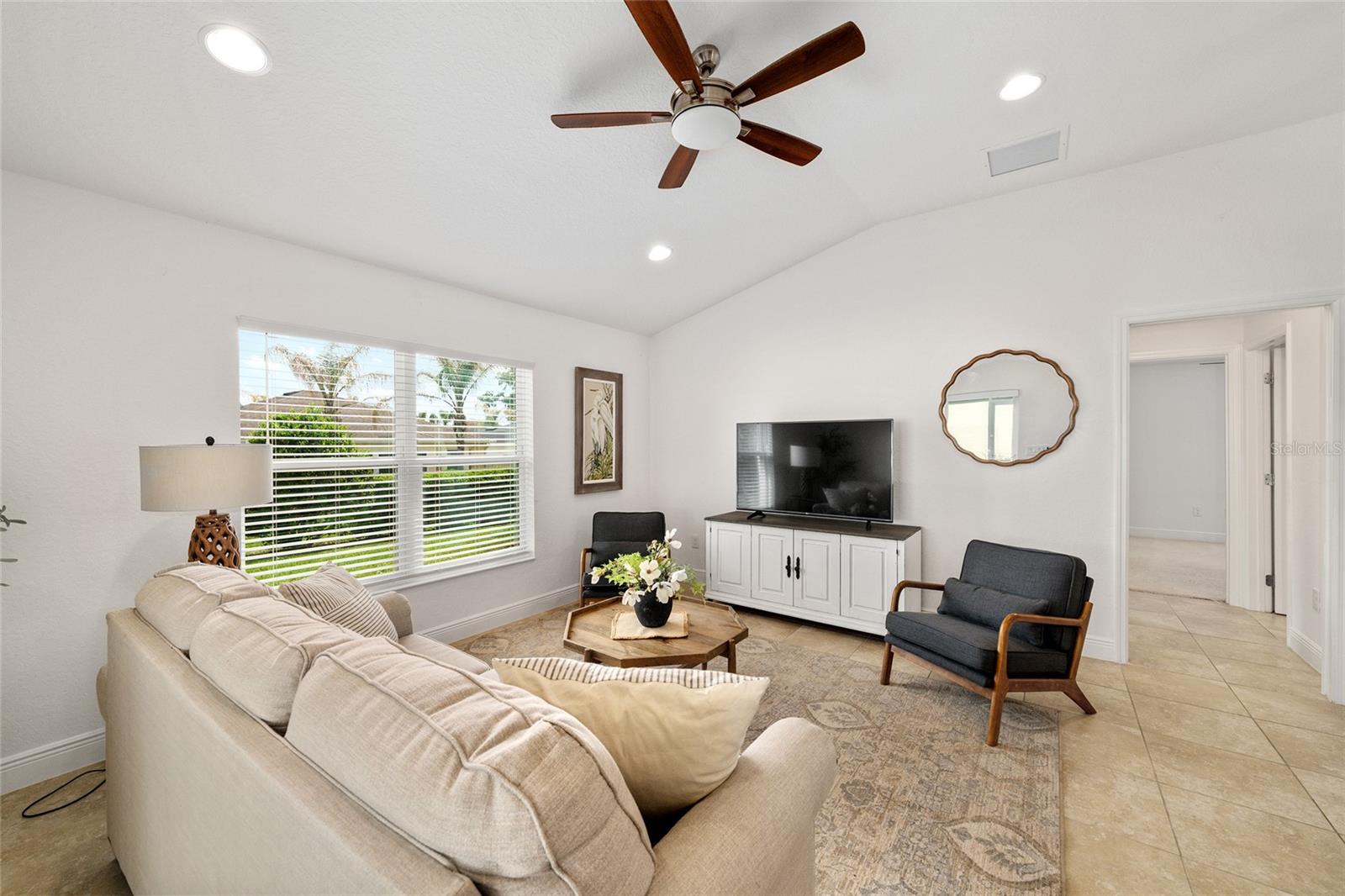 Image 15 of 35 For 10396 Silver Maple Avenue