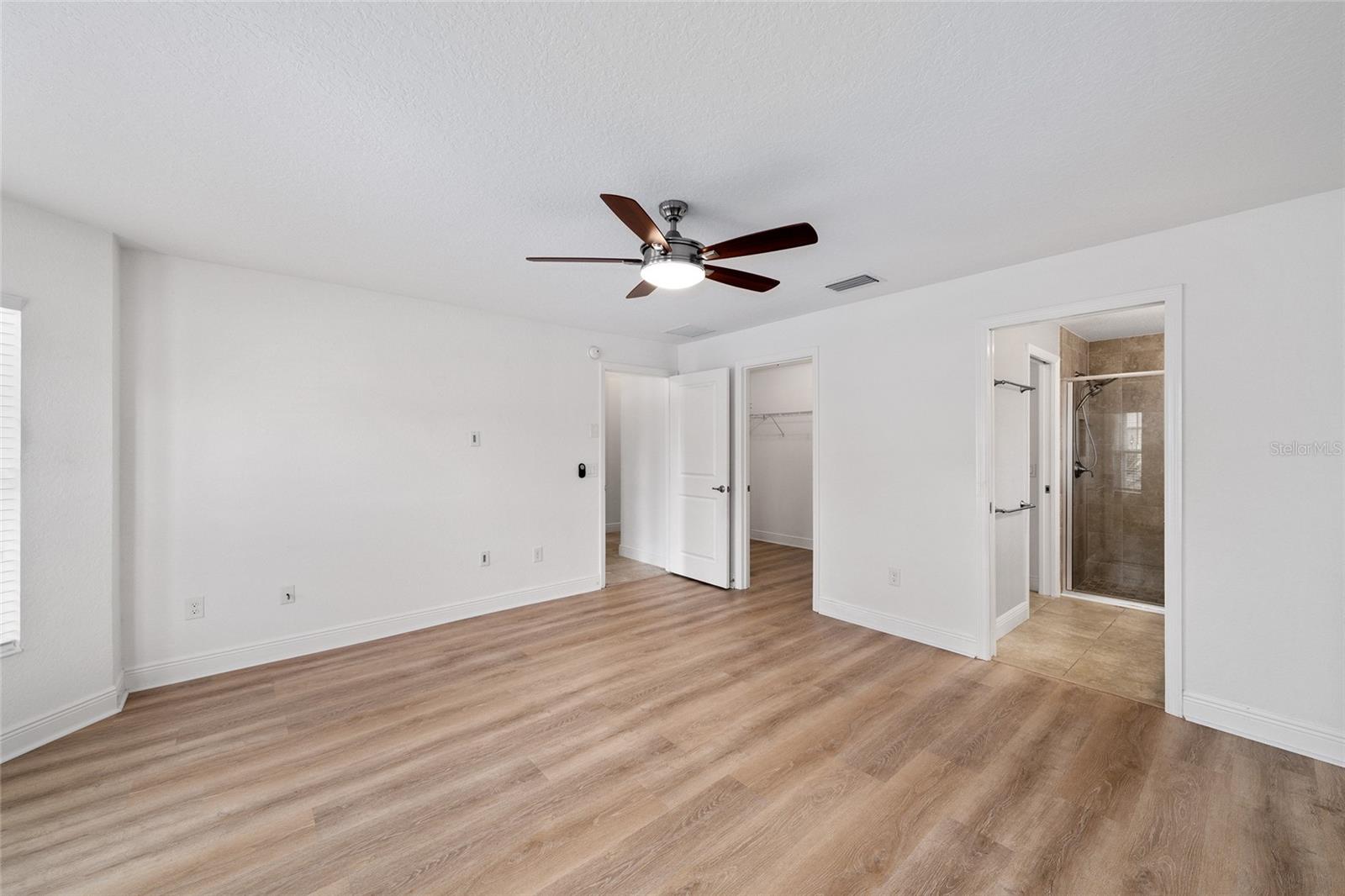 Image 18 of 35 For 10396 Silver Maple Avenue