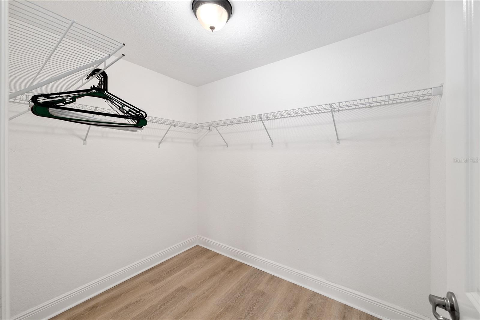 Image 21 of 35 For 10396 Silver Maple Avenue