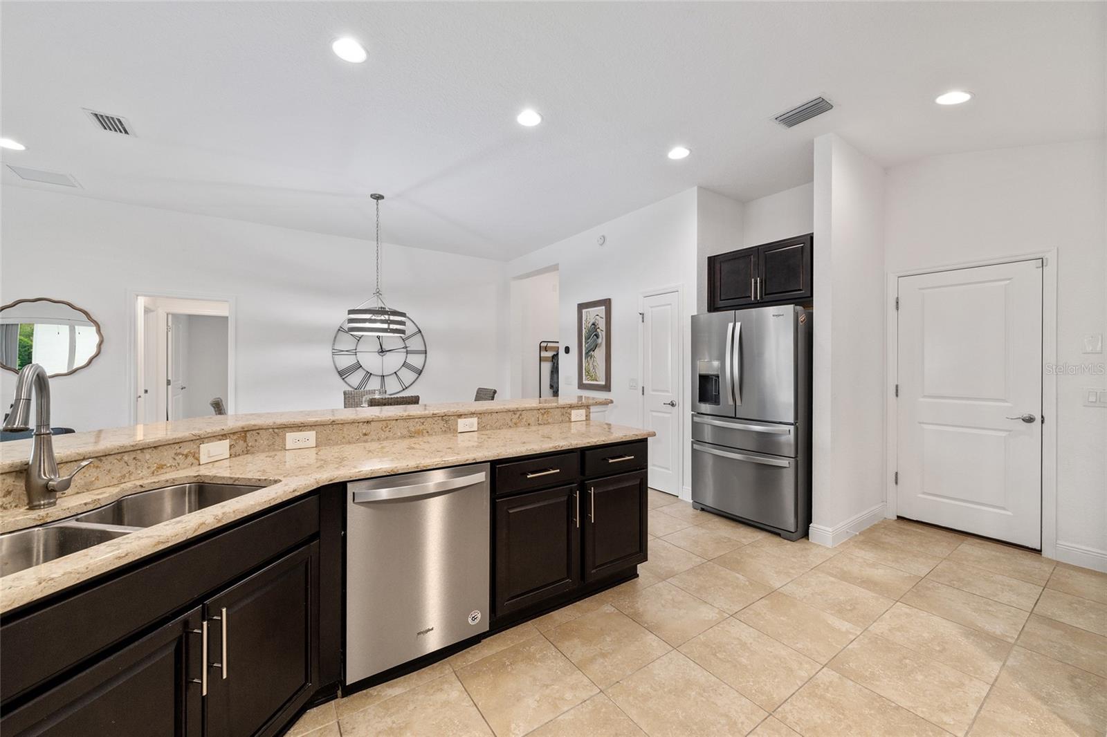 Image 8 of 35 For 10396 Silver Maple Avenue