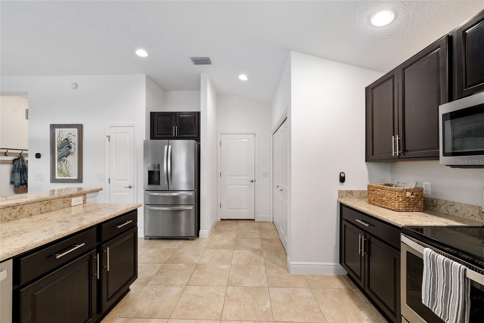 Image 9 of 35 For 10396 Silver Maple Avenue