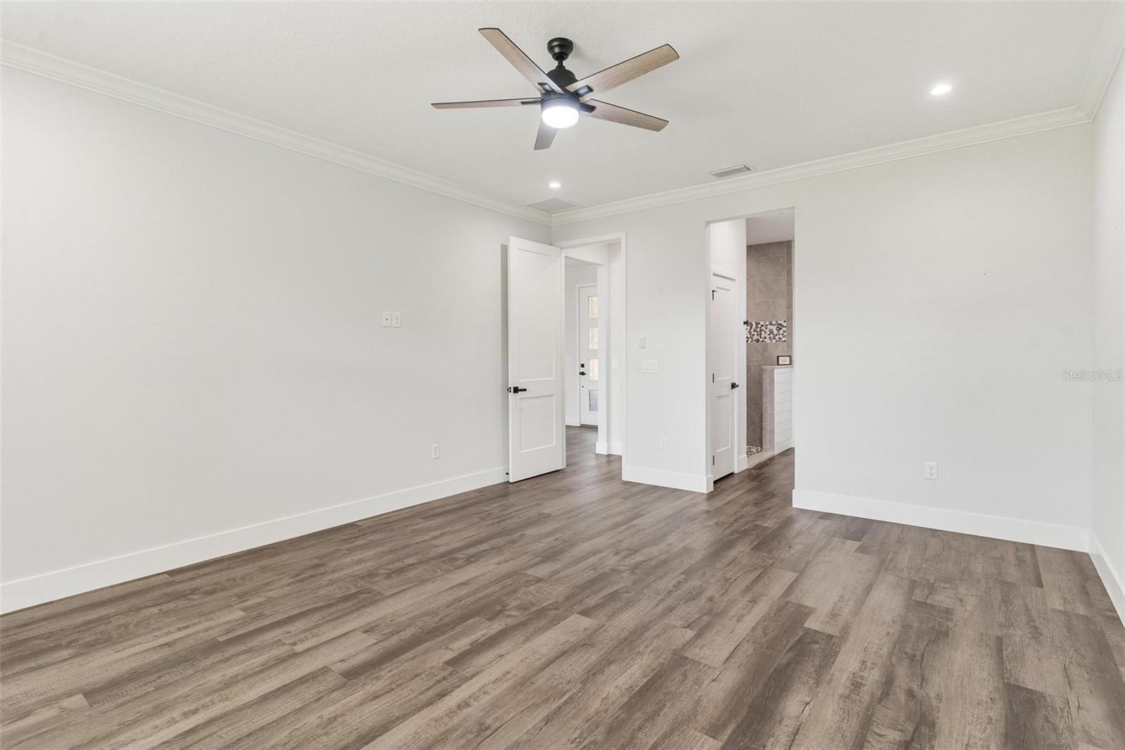 Image 26 of 52 For 415 Dixie Drive