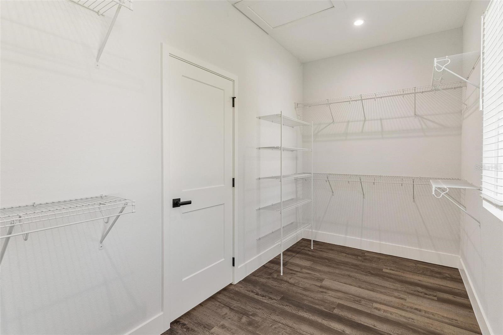 Image 31 of 52 For 415 Dixie Drive