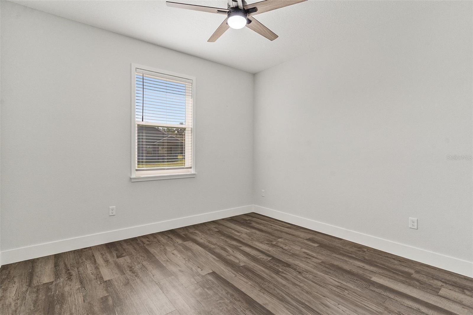 Image 39 of 52 For 415 Dixie Drive