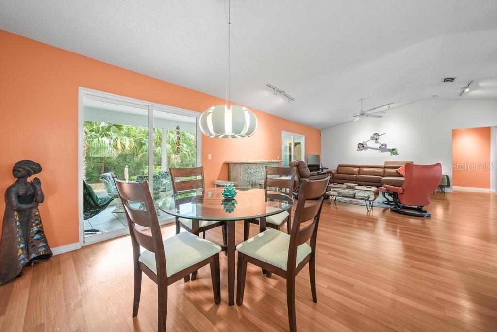 Image 15 of 68 For 658 Clark Court