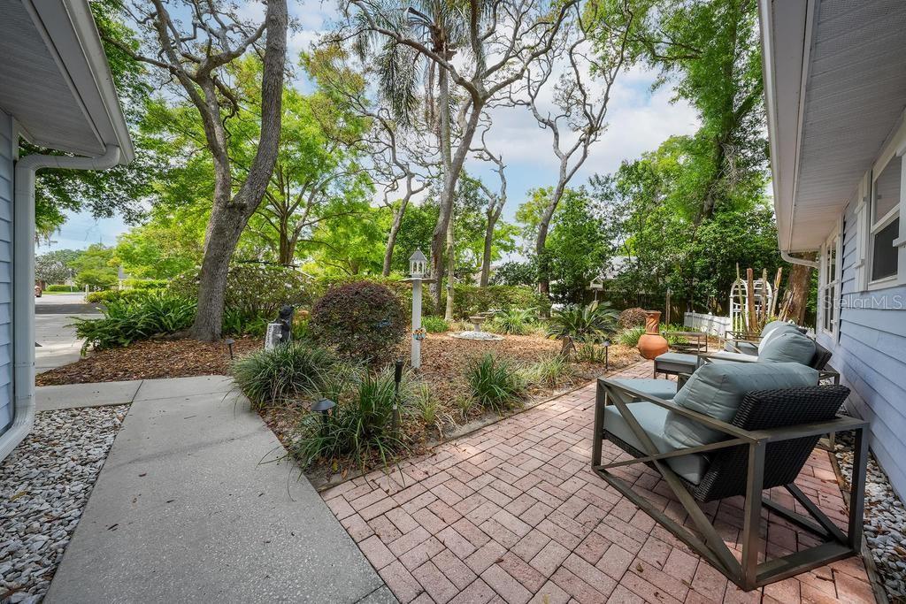 Image 7 of 68 For 658 Clark Court