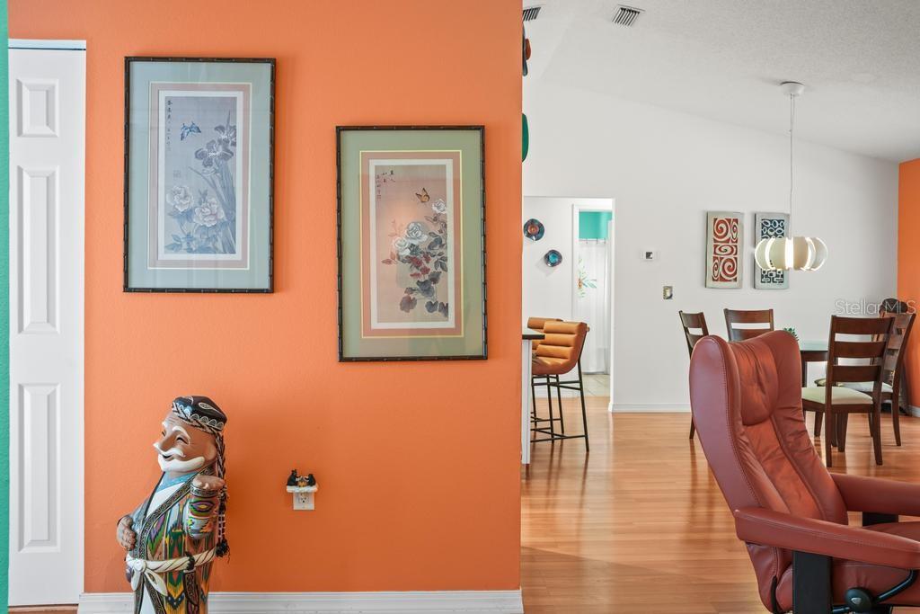 Image 9 of 68 For 658 Clark Court