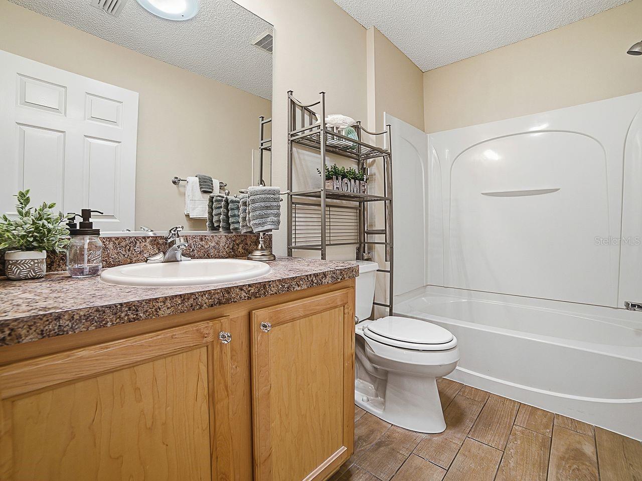 Image 21 of 29 For 1018 Ridgeville Road