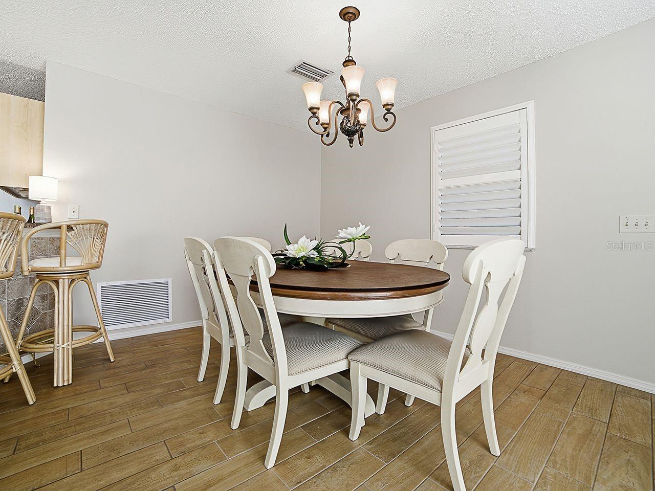 Image 5 of 29 For 1018 Ridgeville Road