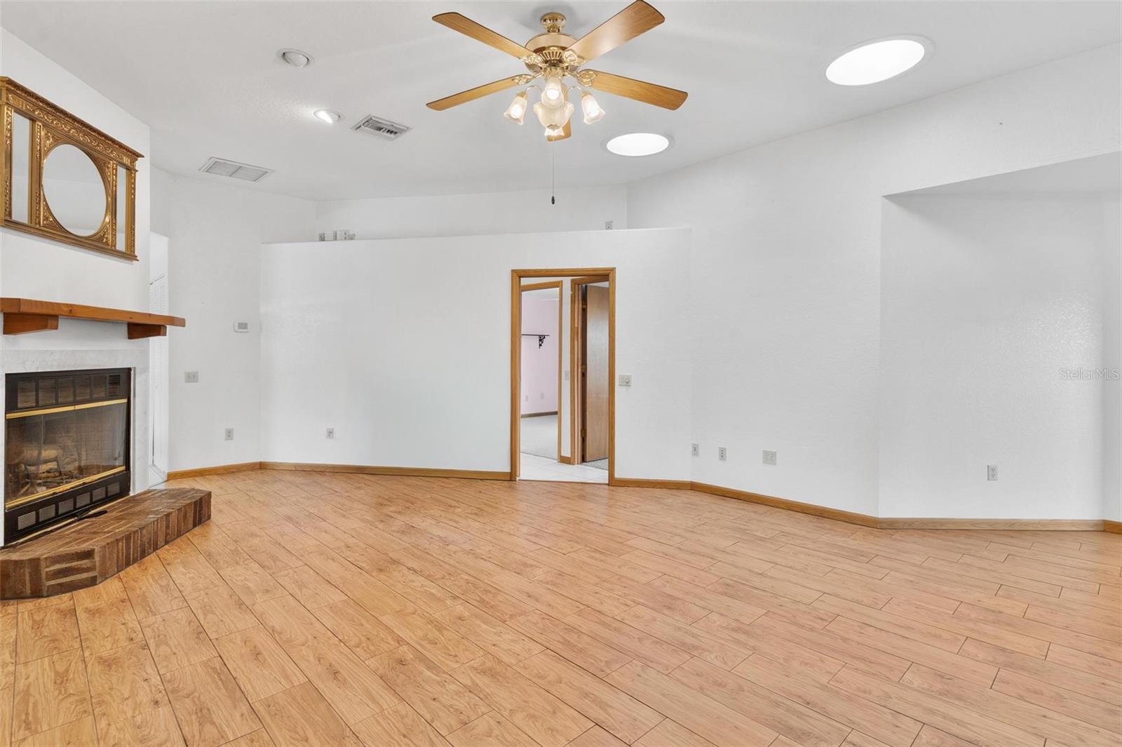 Image 12 of 66 For 12130 Nest Court