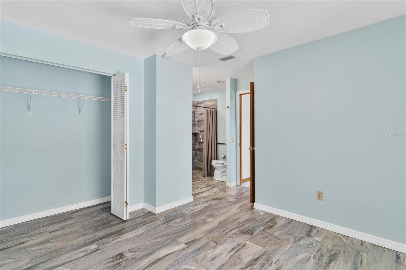 Image 42 of 66 For 12130 Nest Court