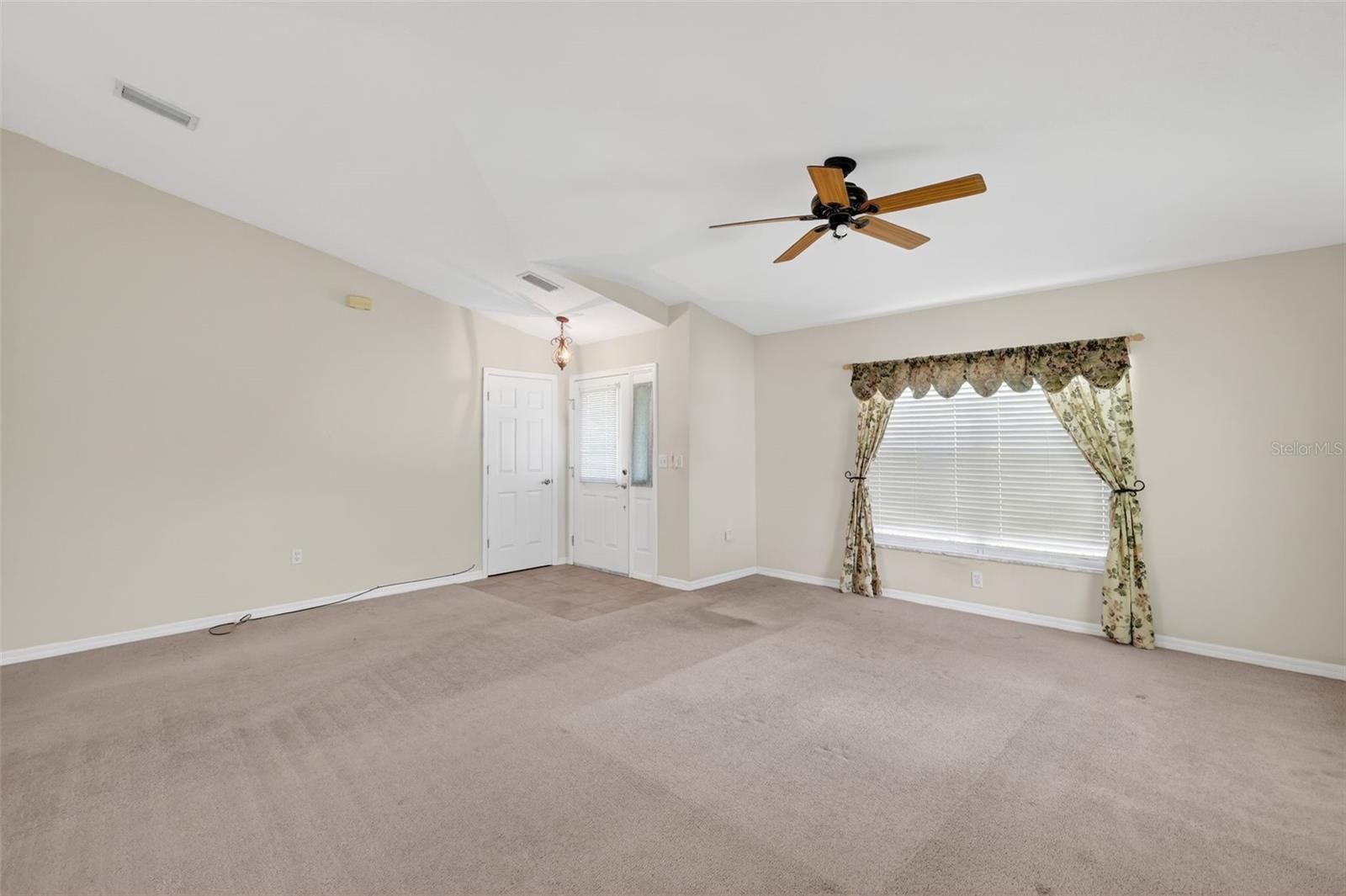 Image 6 of 21 For 4873 Marsh Harbor Drive