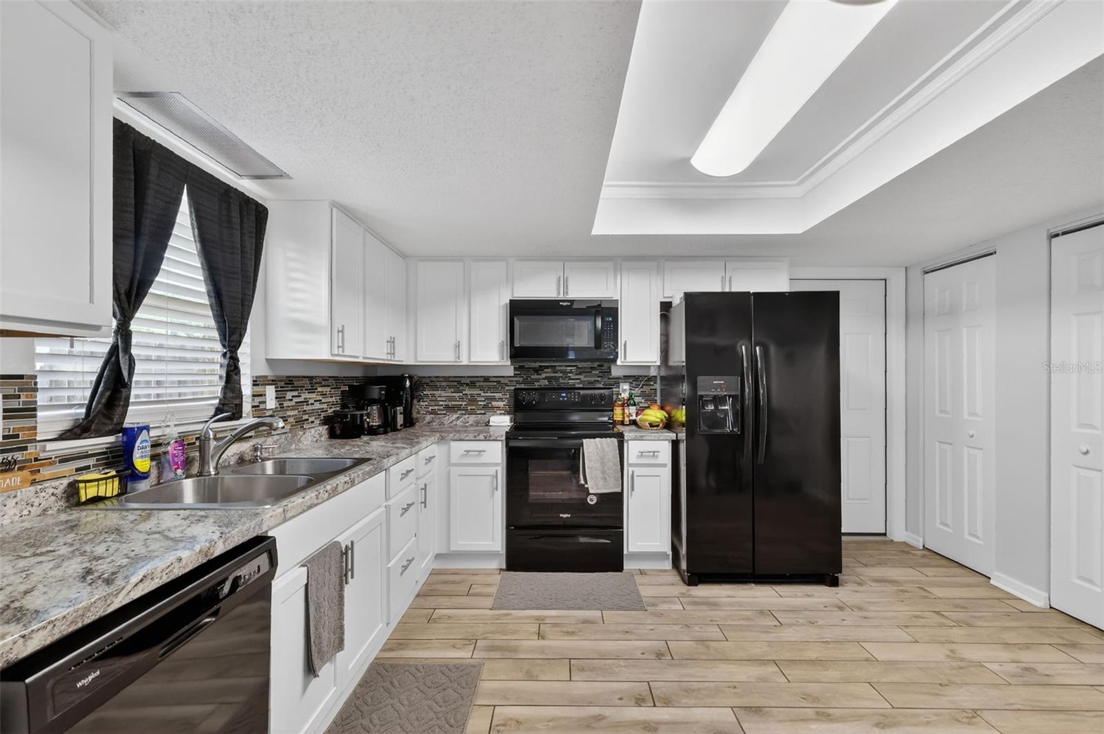 Image 10 of 27 For 507 Firewood Avenue