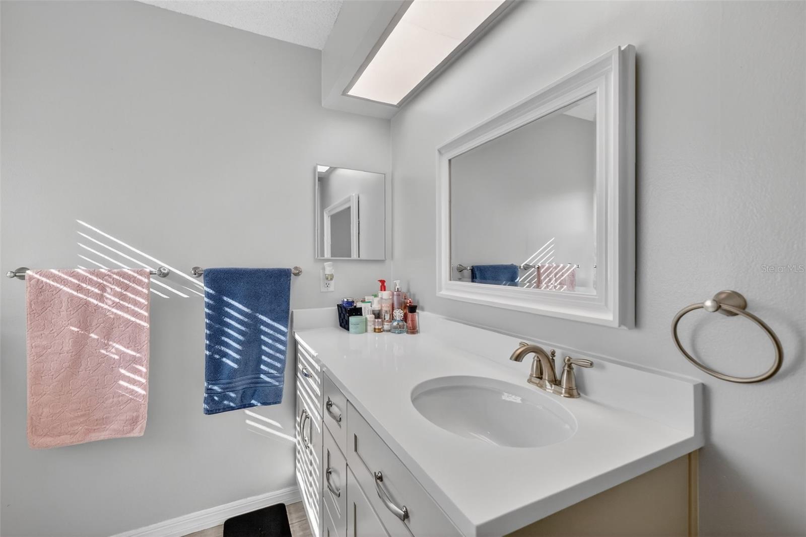 Image 18 of 27 For 507 Firewood Avenue