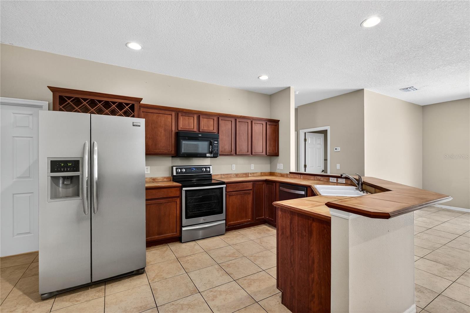 Image 11 of 40 For 28931 Beauclaire Drive