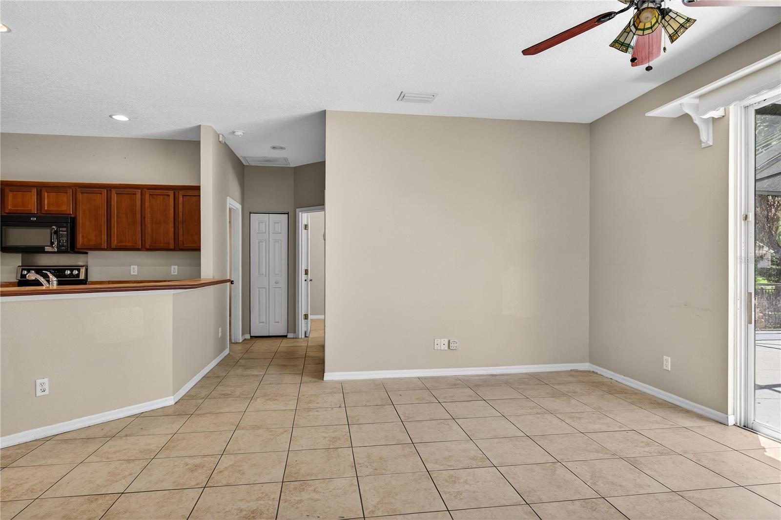 Image 16 of 40 For 28931 Beauclaire Drive