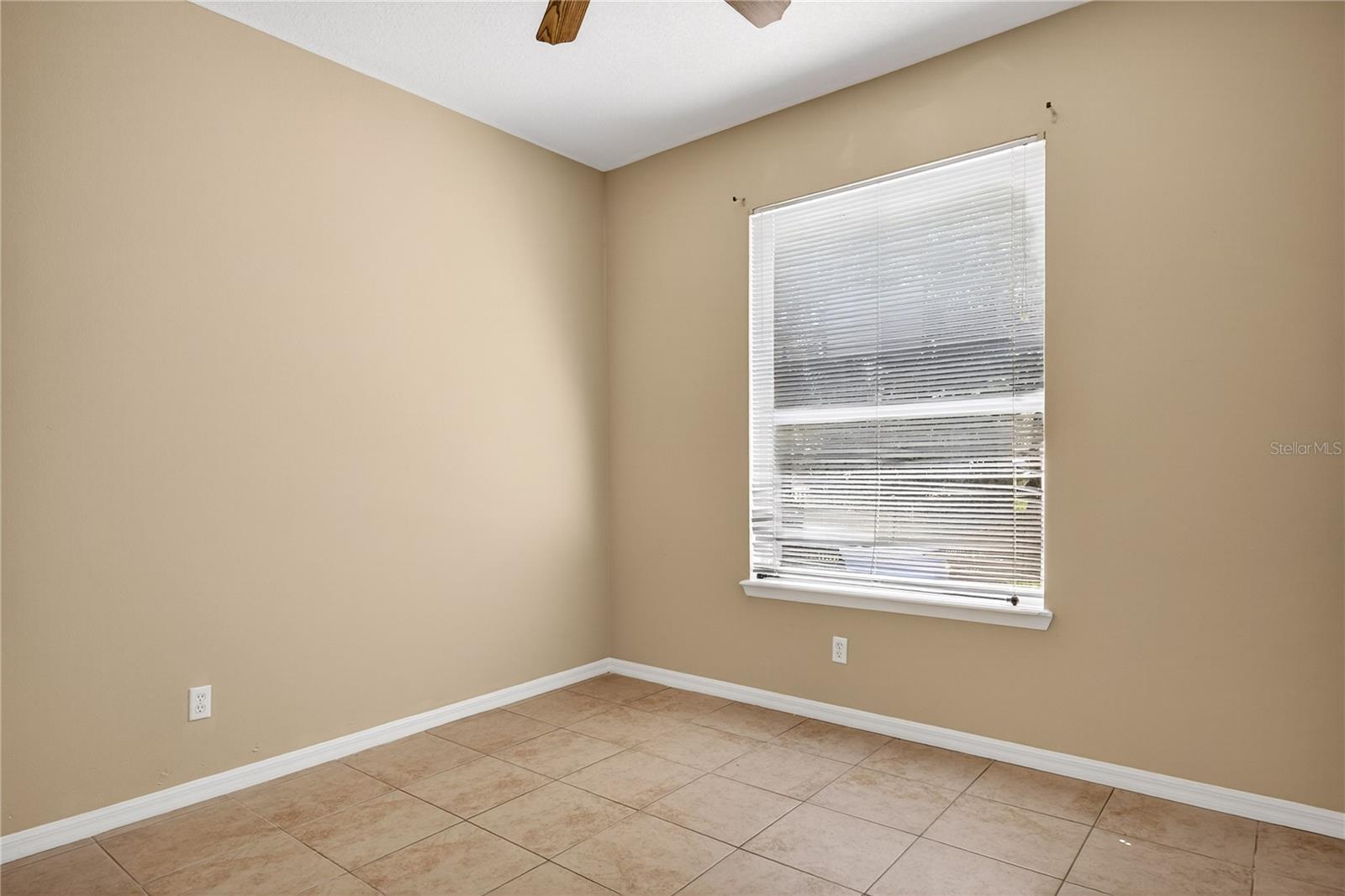 Image 21 of 40 For 28931 Beauclaire Drive