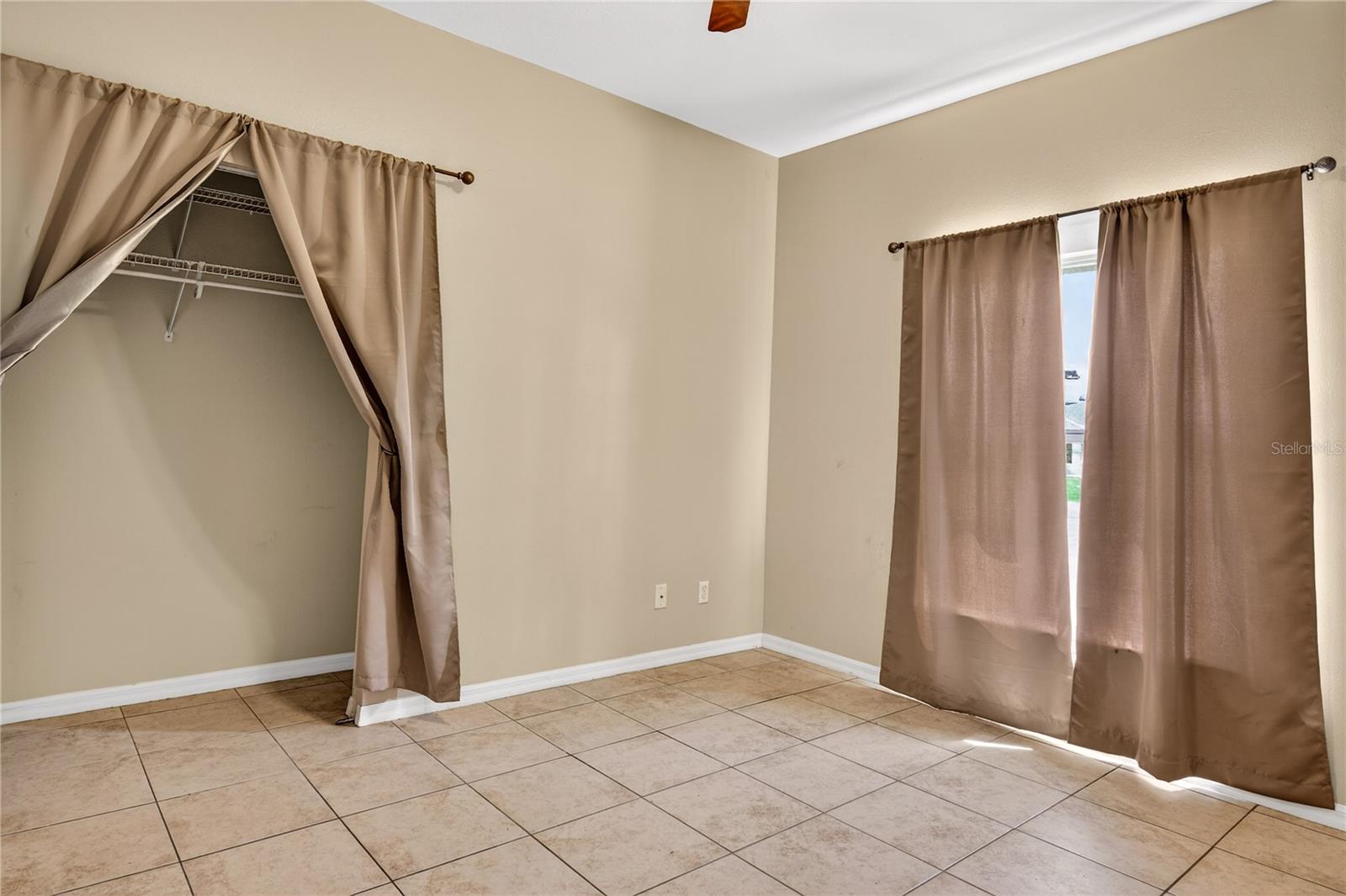 Image 24 of 40 For 28931 Beauclaire Drive