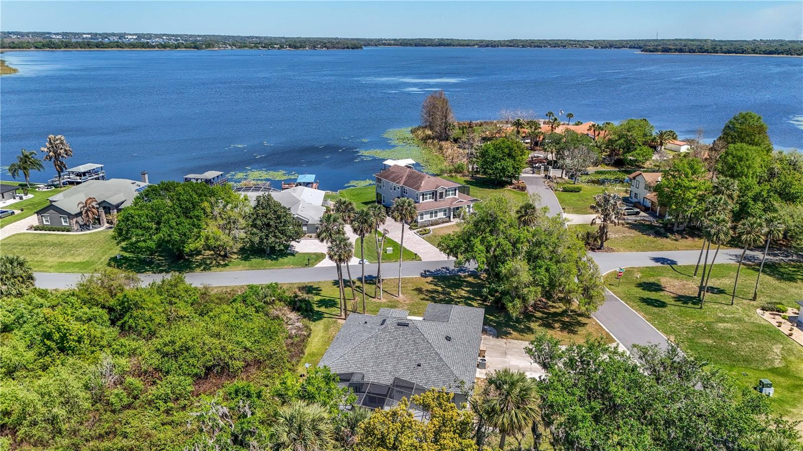 Image 33 of 40 For 28931 Beauclaire Drive