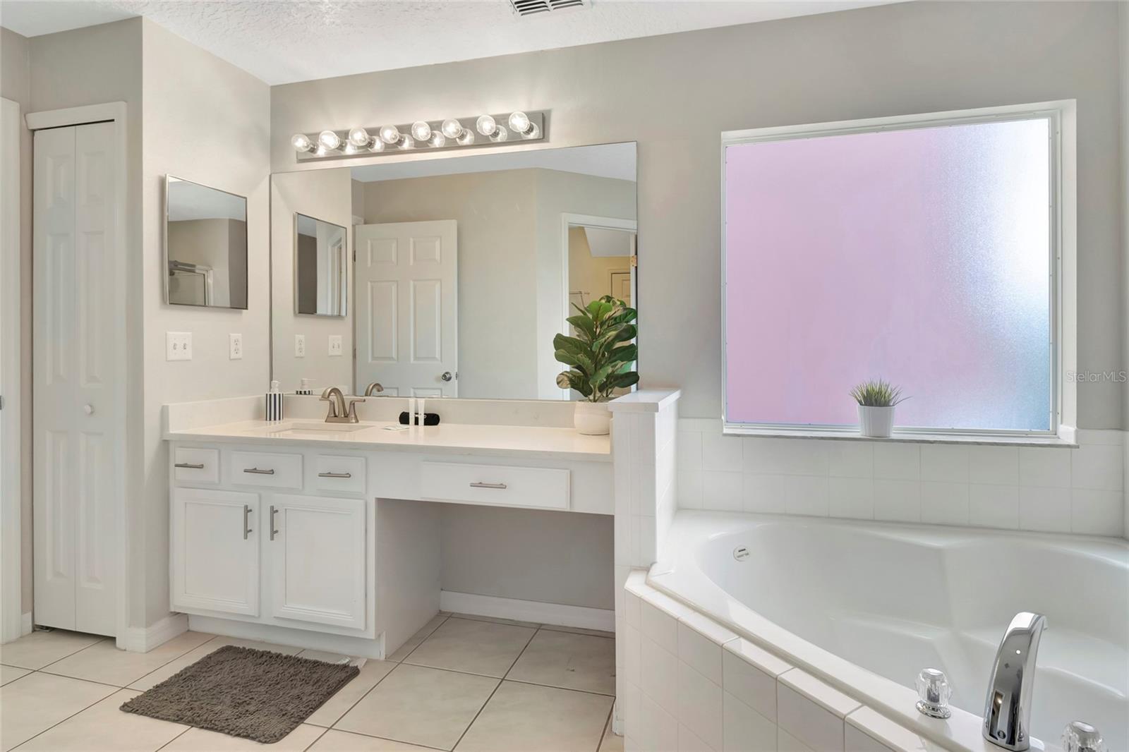 Image 27 of 54 For 4703 Golden Beach Court