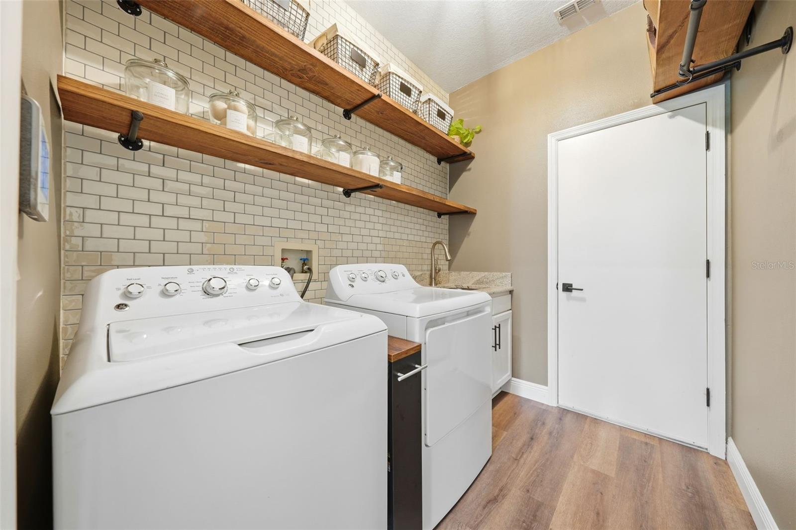 Image 41 of 58 For 1941 Citrus Court