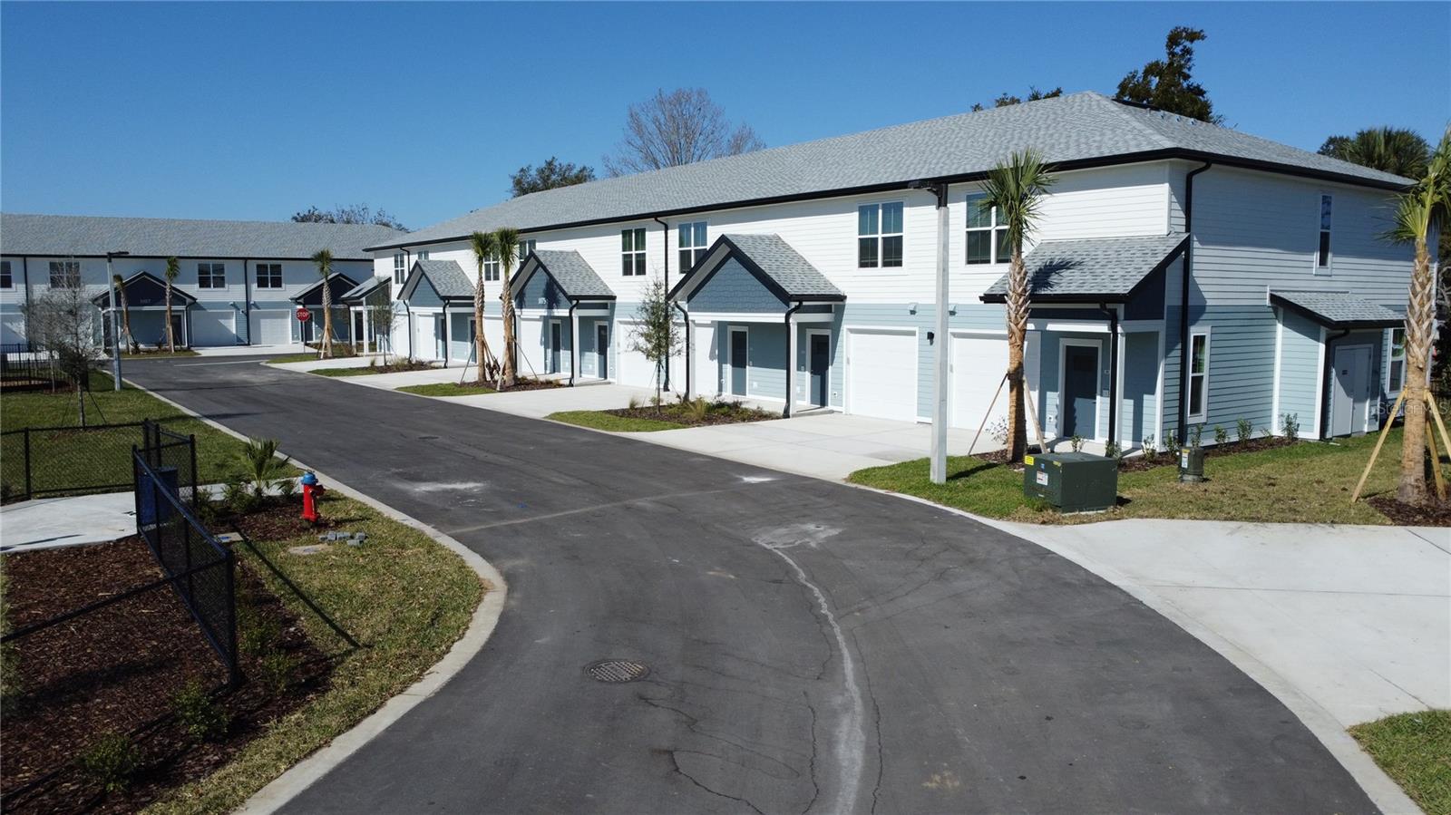 Image 2 of 23 For 1075 Caroline Street