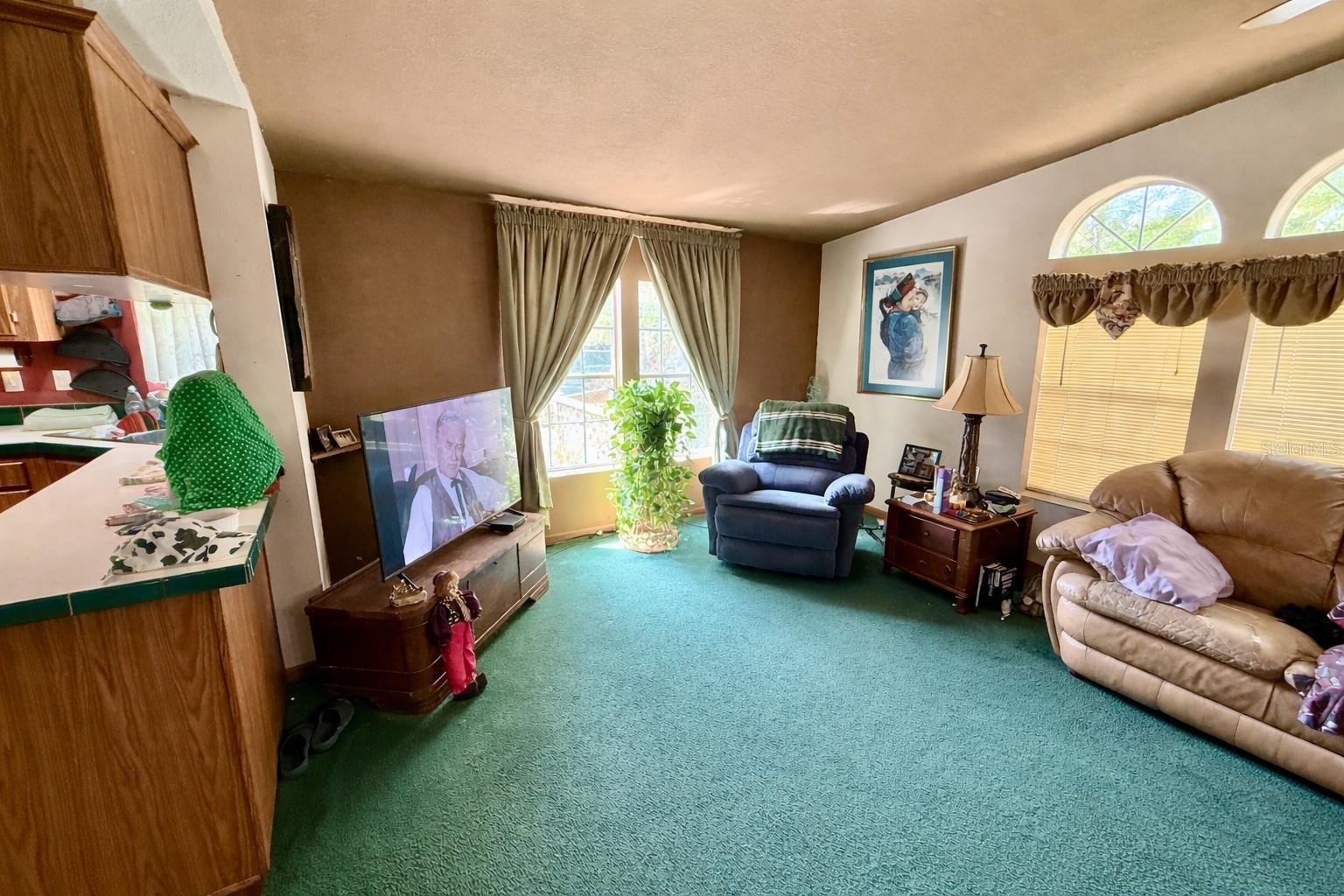 Image 17 of 24 For 16955 249th Terrace