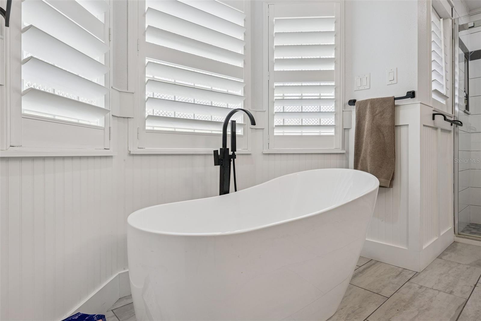 Image 22 of 52 For 312 Waterwood Drive