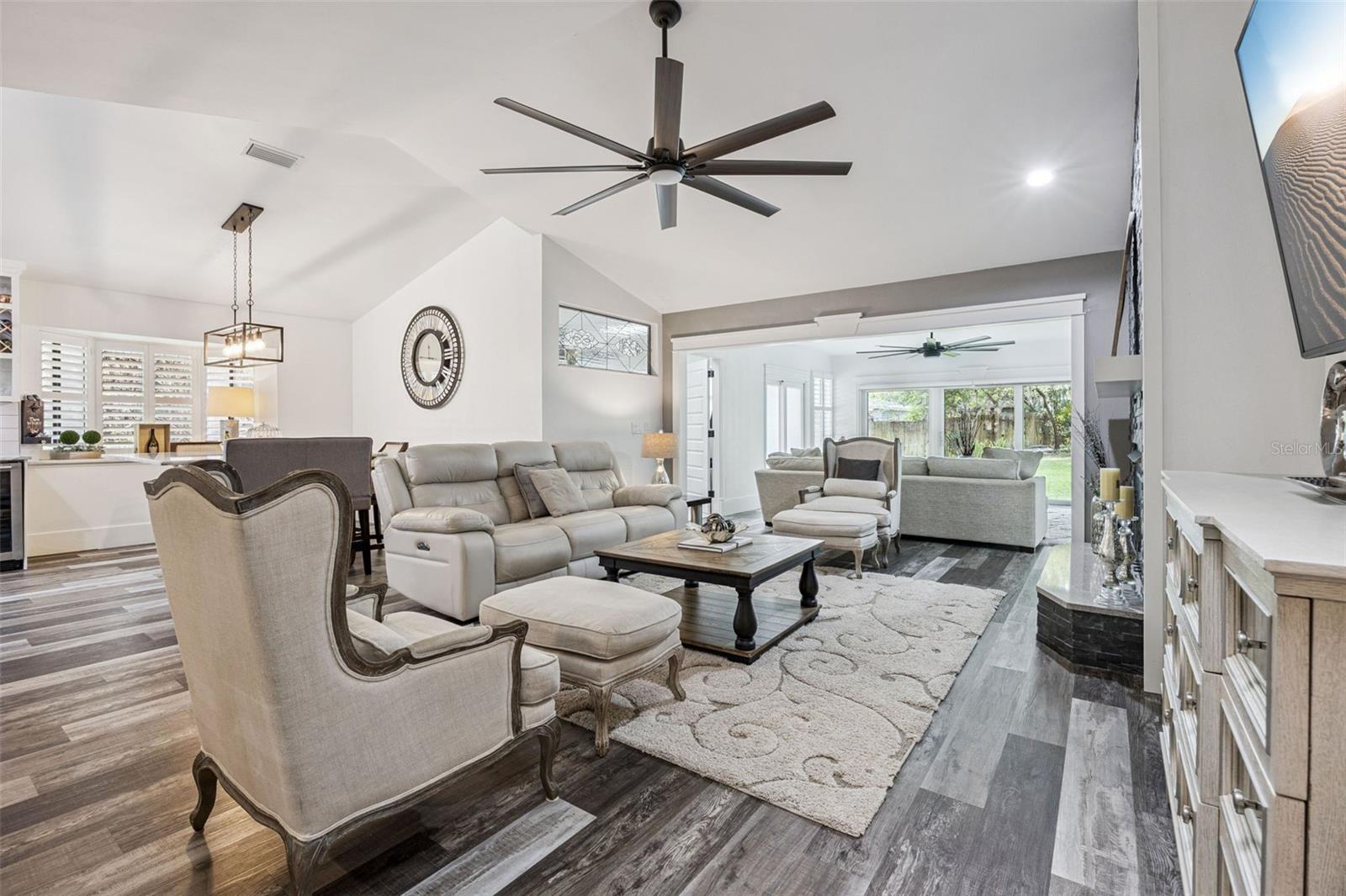 Image 4 of 52 For 312 Waterwood Drive