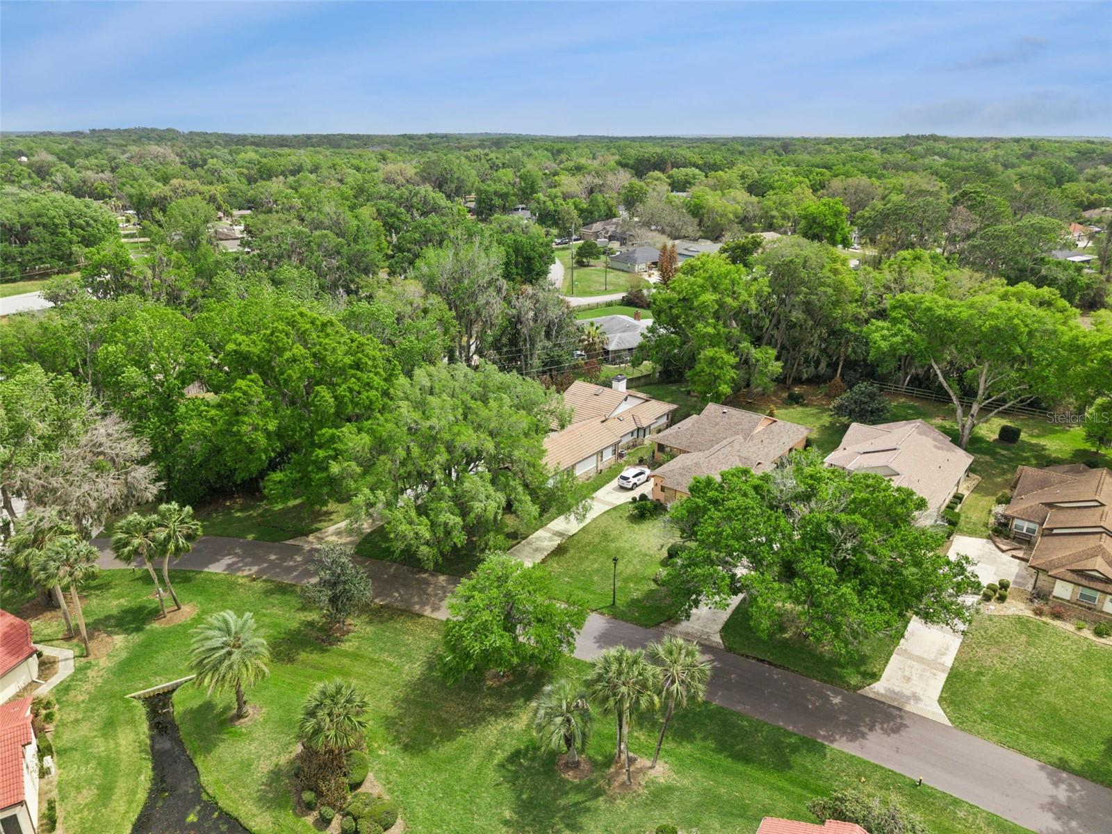 Image 43 of 52 For 312 Waterwood Drive