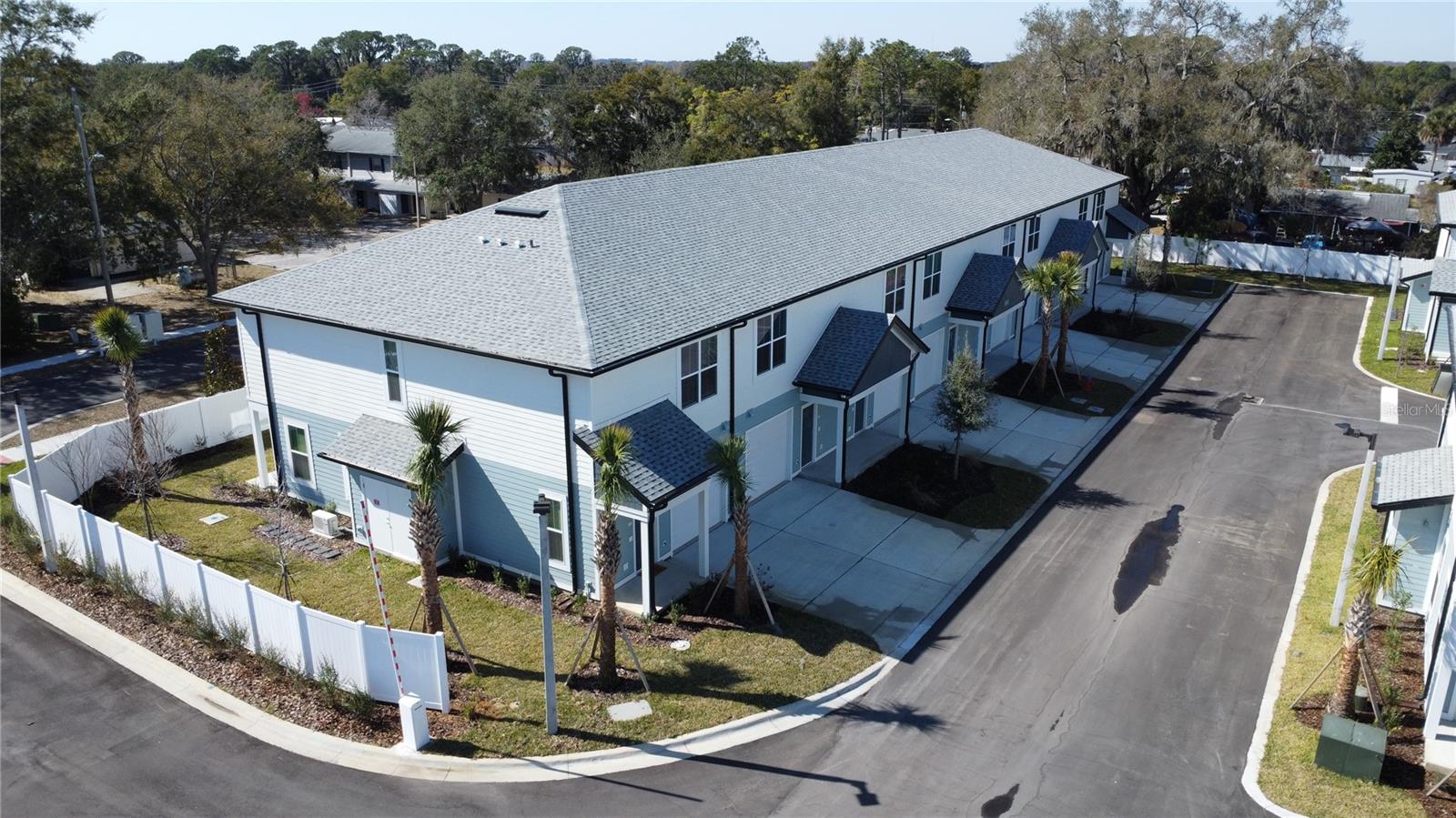 Image 20 of 30 For 1057 Caroline Street