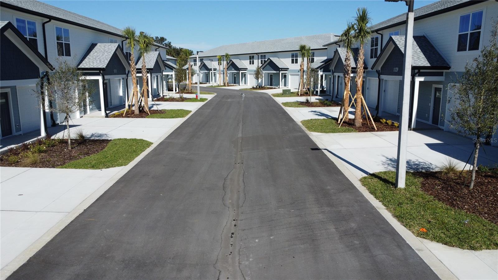 Image 23 of 30 For 1057 Caroline Street