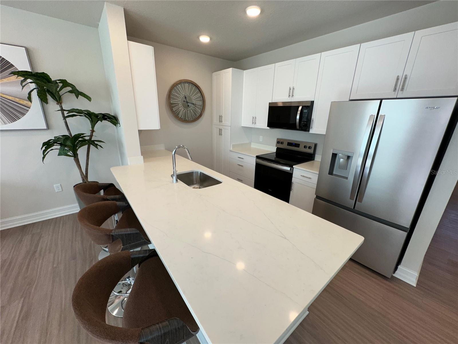 Image 7 of 30 For 1057 Caroline Street