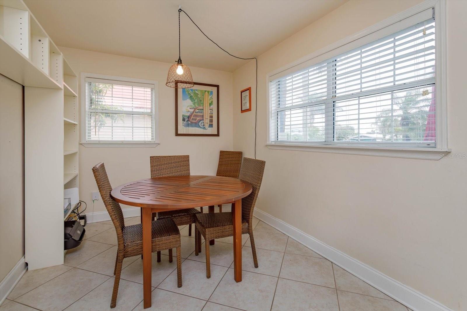 Image 3 of 22 For 830 25th Avenue